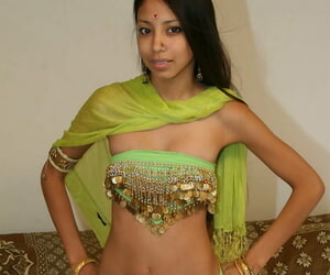 indiase schoonheid Shanti laat zeggen geen naar Geweldig natuurlijke Speciale en hot kont