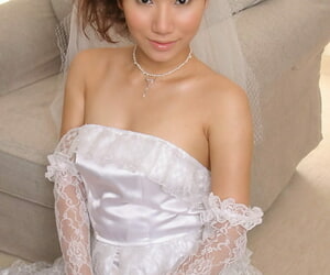 Brunette Asian bride Yuri Manaka unveils say no to closely guarded tits and rubs say no to vine