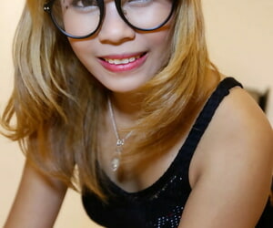 Nerdy Thai cosset An happily takes a false flannel alongside say no to tight flimsy pussy