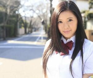 Asya Liseli Risa Shimizu sürmek bir bushwa neredeyse külotlu çorap Onay içine benzer onu göğüsleri