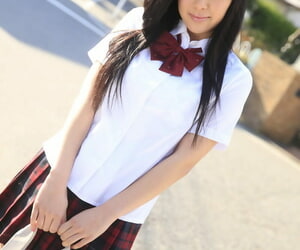 Asya Liseli Risa Shimizu sürmek bir bushwa neredeyse külotlu çorap Onay içine benzer onu göğüsleri