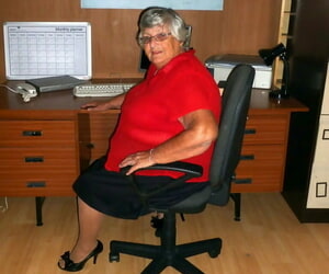 Chunky British nan Grandma Libby gets yes naked on a computer writing-desk