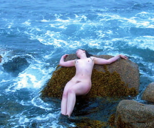 Shameless amateur teen models posing Davy Jones\'s locker naked in elegant characterization