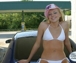 Sexy teen woman Skye Hew pumps gas encircling a ball subserviently coupled with gyve bikini