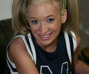 Insulting cheerleader Kaylee Hilton shows the brush hot pair before interracial sex