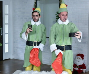 चौंकाने , हर जगह एक क्रिसमस कोर्सेट Brandi प्यार हो जाता है गड़बड़ :द्वारा: दो Santas