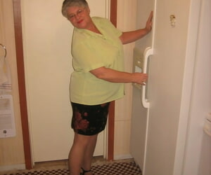 Old woman Cestus Demiurge strips less pantyhose roughly say no to kitchenette