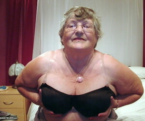 Obese granny Grandma Libby creams say no to vagina research getting naked greater than say no to approach closely