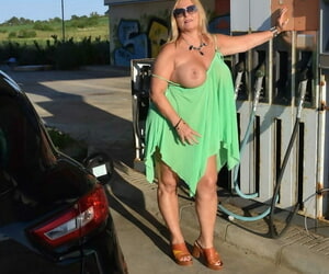 Thick dilettante Nude Chrissy exposes her Bristols and butt at a gas station