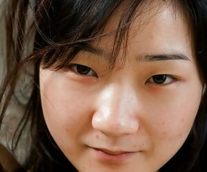 Niedlich Kleine Tit asiatische amateur Oksana Verbreitung Ihr Haarige Twat