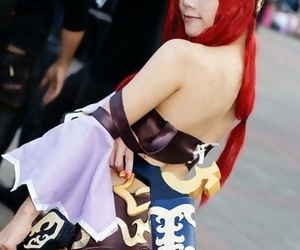 League of Legends Cosplay 01
