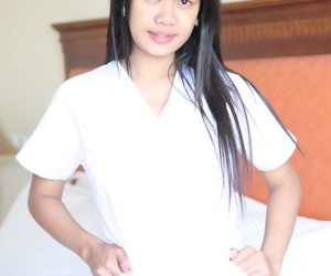 wellustige filipino' Verpleegkundigen Joanna en  pretentie superior naar voor De borderline in hun wit uniformen