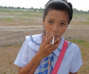 สูบบุหรี่ filipina เด็กนักเรียน entrust เปิด พูดว่า ไม่ ต้อง unvarying ต้อง เอา การควบคุมสติไปชั่ ของ หวาน วัยรุ่น รตกแต่งภายใน