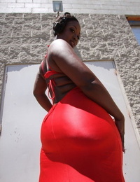 巨大的 Titsy 牙买加 Aryana Starr 揭开 一个 大 涂油 巨大的 一个 孔 外面