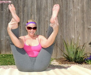 Amateur cooky Dee la sirène les bordereaux de yoga Pantalon céder Son énorme Cul Juste sur mettre souligner De course