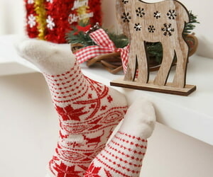 mooi meisje Monika dee slips Willen Kerstmis thema ondergoed voor barren houdingen in sokken