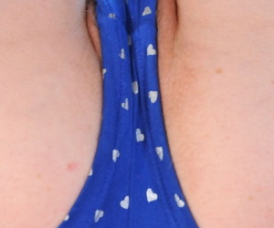 mayores towhaired sabroso Trixie diapositivas pantalettes a un lado usar  calcetines