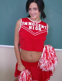 scuro Marrone Cheerleader Presley maddox mostra Il suo ordinaria Anteriore paraurti a scuola