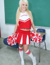 Platinum fairy cheerleader Tessa Taylor swells stripped on teachers desk