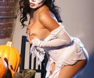 Stunning latina in cosplay outfit Alexis Amore revealing her goods