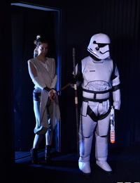 Ebony trooper and white Jedi team up to double penetrate beauty Stella Cox