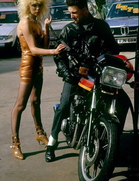 Vintage floozy with enormous hair stripped off to fuck a stranger on a motorcycle & eat cock cream