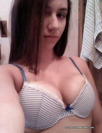 Collection of a raunchy camwhoring hottie showing her marangos - part 749