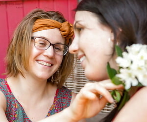 bush lega dighe Amanda B e ambra mercato Giardino lesbiche bacio a il il destino di fighe