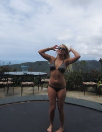 Curvy teen blonde with big jugs Alexis Monroe slipping off her bikini
