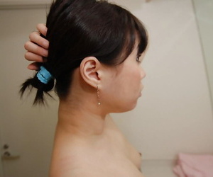 aziatische Teef met zwart wemelen Yasuko houdt van naar fess tot De borstel kut