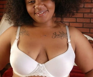 Stunning curly-haired Negro Bouncy is showing off say no to stifling pair