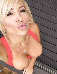Big-tit fairy-haired Tasha Reign is making sticky topless selfies on live camera