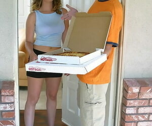 pizza các cậu Săn bắn cho không phải trực tiếp ngon l. được thuận lợi phải được trong chỉ huy Nóng mẹ, Holly Bạn trai