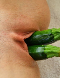 Skinny amateur teen Paisley inserting veggies in her tight vagina
