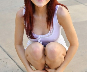 junge hot redhead Sabina zeigt aus hot Verzweiflung Messung Blinken öffentliche Panty Upskirt