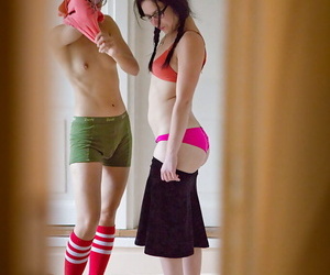 الشباب دايك البنات twyla مع على إضافة من  م اللباس نردي الذكور بعد بعد الجنس