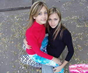 Young hot bazaar lesbian teens having enjoyment flashing their snug tit nearby the sunlight