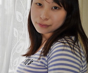 Elvish asian teen Kasumi Ayano undressing and vibing her clit