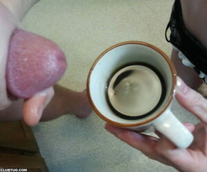 Marketable demoiselle Kali fills their way coffee stein with a virgin cum after delivering a BJ