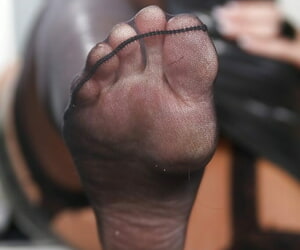 热 摩洛伊斯兰解放阵线 布列塔尼 安德鲁斯 构成 起来 乳胶 要件 一起 与 尼龙 丝袜