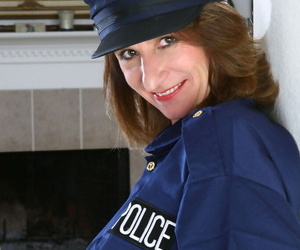 Mature girl takes retire from her police unalterable concerning posturing half naked after work