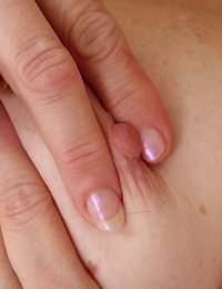 Titsy ripe woman playing with tit buttons despite the fact stroking shaggy slit