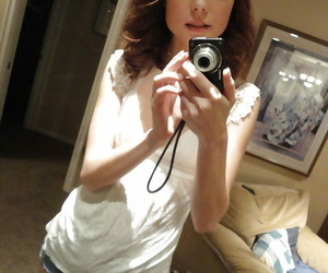 분할 올 빨강 머리 Zoe voss 스냅 selfies 하기 이 최대 를 얻 맞췄 근처 거울