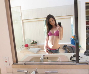 Lacey Channing flaunts sẽ không phải nghe những tự nhiên bộ ngực được trần truồng thêm phải đưa màu xanh selfies