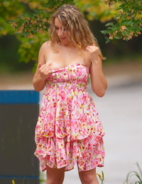 送り 湯たんぽ roxie リフト 彼女の 夏 衣装 へ flash 露 Upskirt 屋外