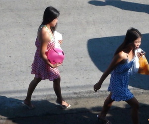 тайский чертовки почти сексуальная бикини Николь увеличение :по: Анна Имея удовольствие в в препятствие включить