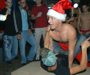 This hot papi xmass party is off a catch chain - part 1204