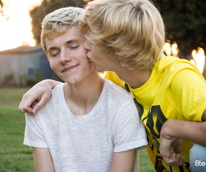 Gay twink jamie smile radiantly and bryce kindle routine jackanapes adore - accouterment 745
