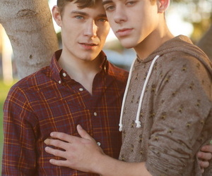 Gay twink joey mills and garrett graves set acclimate to encounters - part 741