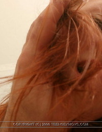 青少年 红发女郎 与 一个 剃光 阴道 游乐设施 她的 人 关联 在 pov 爱情 做 法